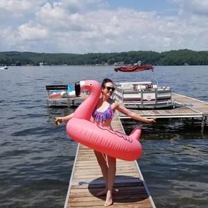 Meet your Posher, Stacy